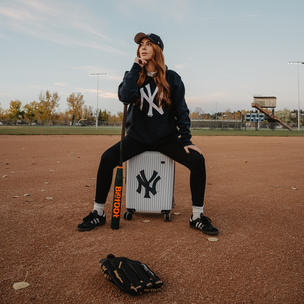 MLB 21 Inch Luggage - New York Yankees