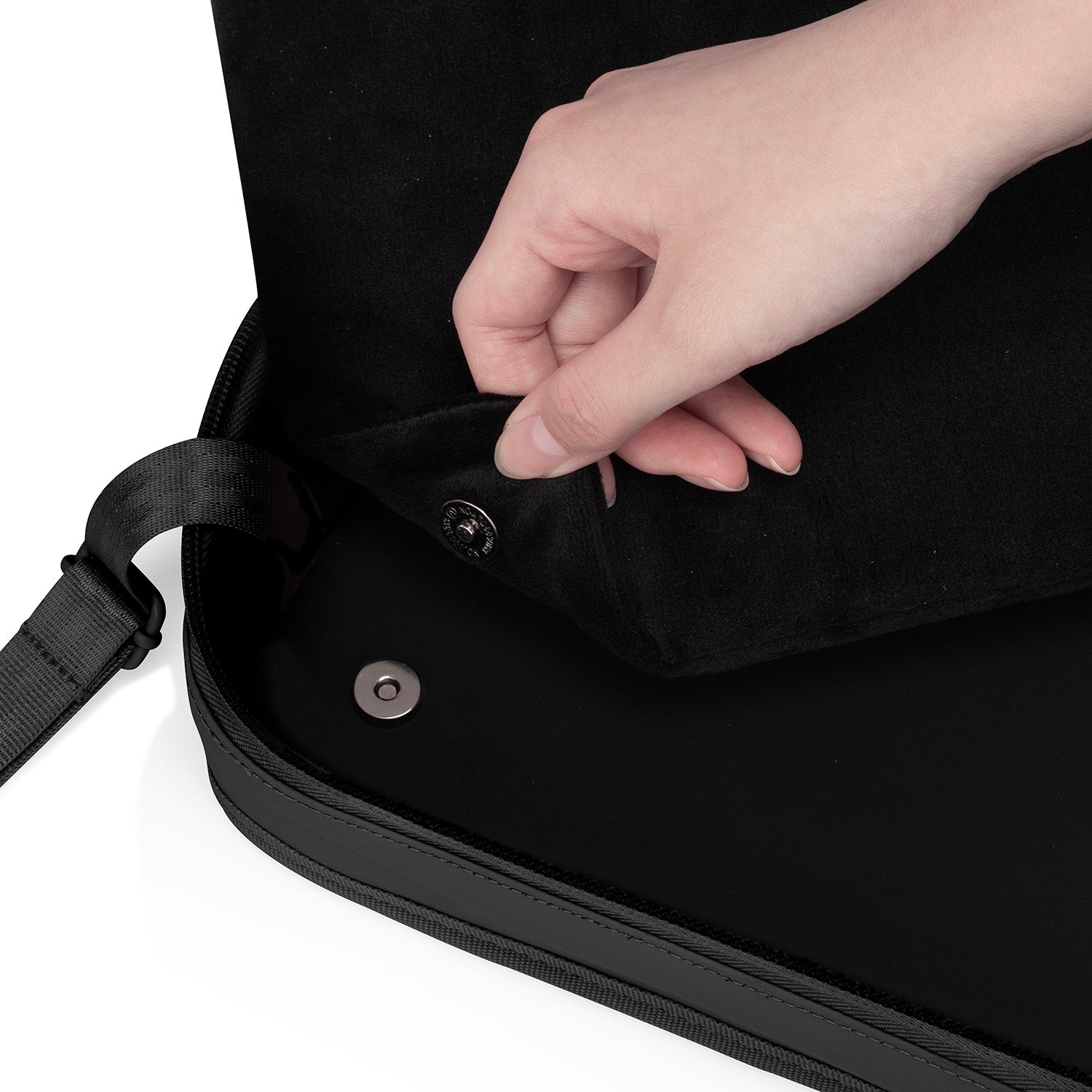 Pawsenger Pet Carrier - Black | Airline Approved - (PRE-ORDER SHIPPING MID AUGUST)