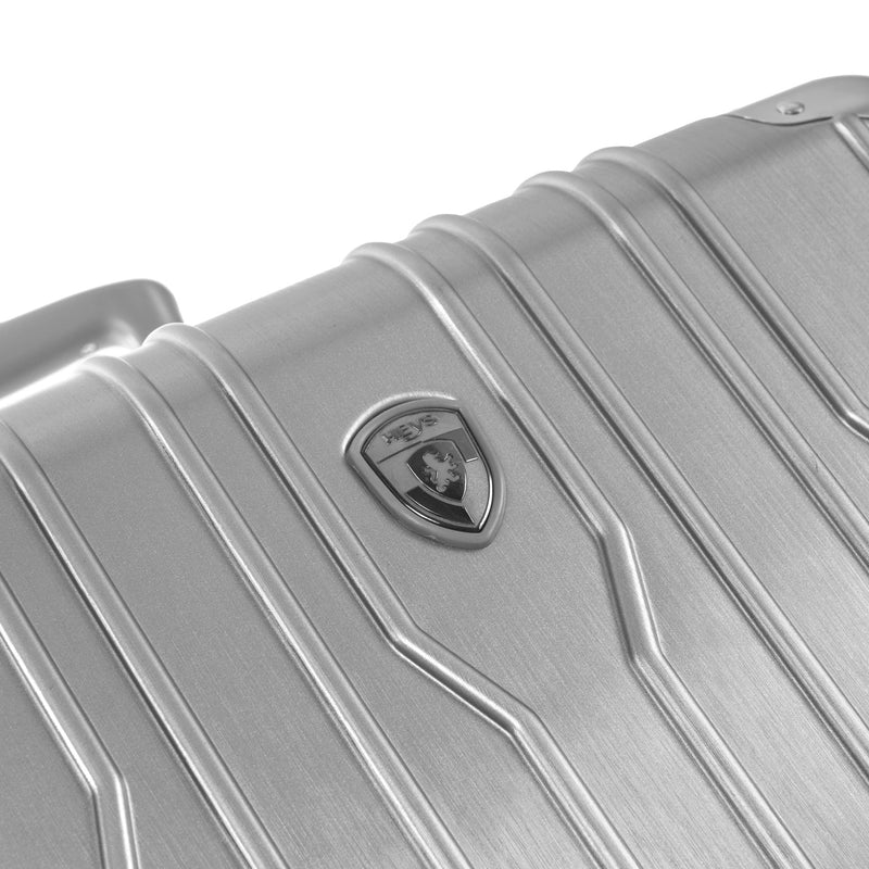Xtrak 21" Carry-On Luggage